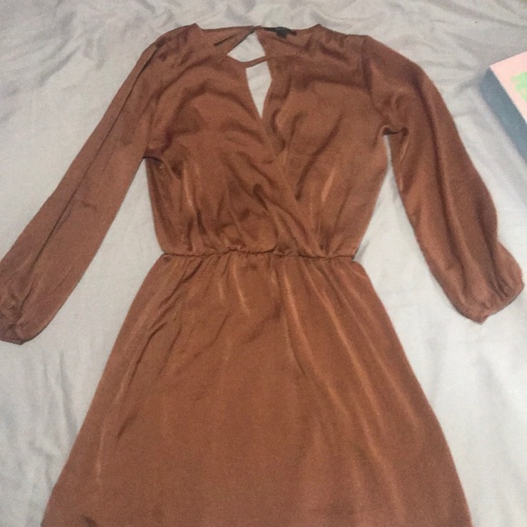 Dress - Picture 2 of 3